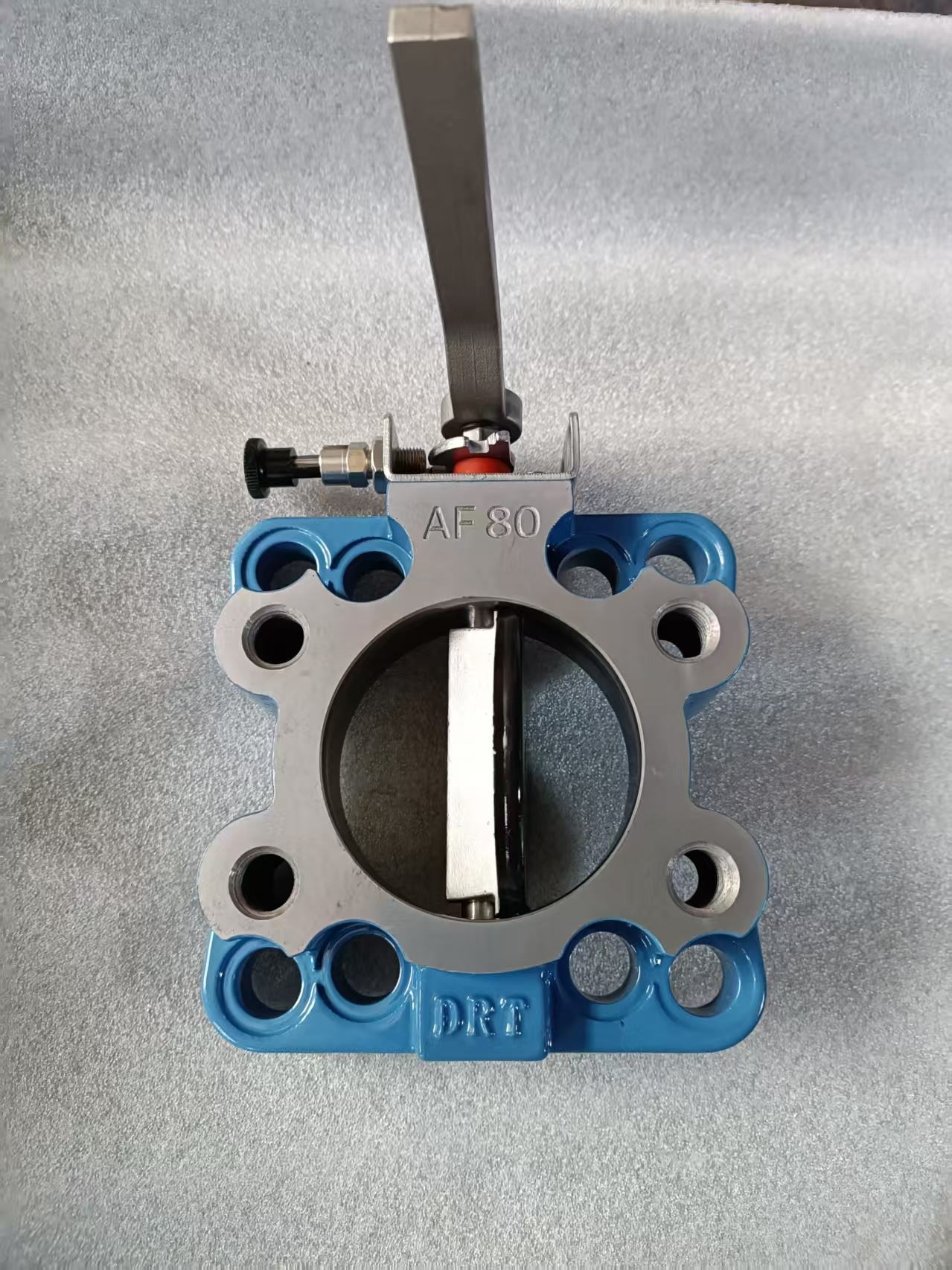 12f319145a4bd3bbbe93a12ee0c5b835