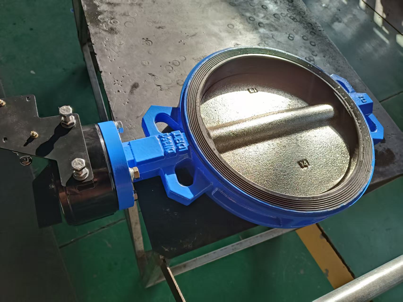 DN350 對(duì)夾式渦輪蝶閥